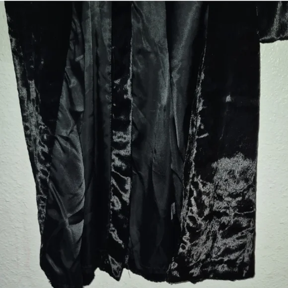 BEBE Long Coat π§ Soft π - Picture 10 of 14